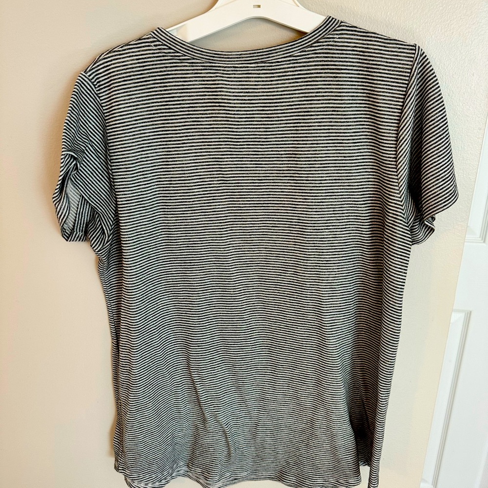 Albion Fit- micro strip tee size medium